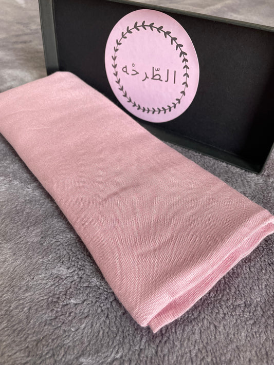 Premium modal hijab (pink)