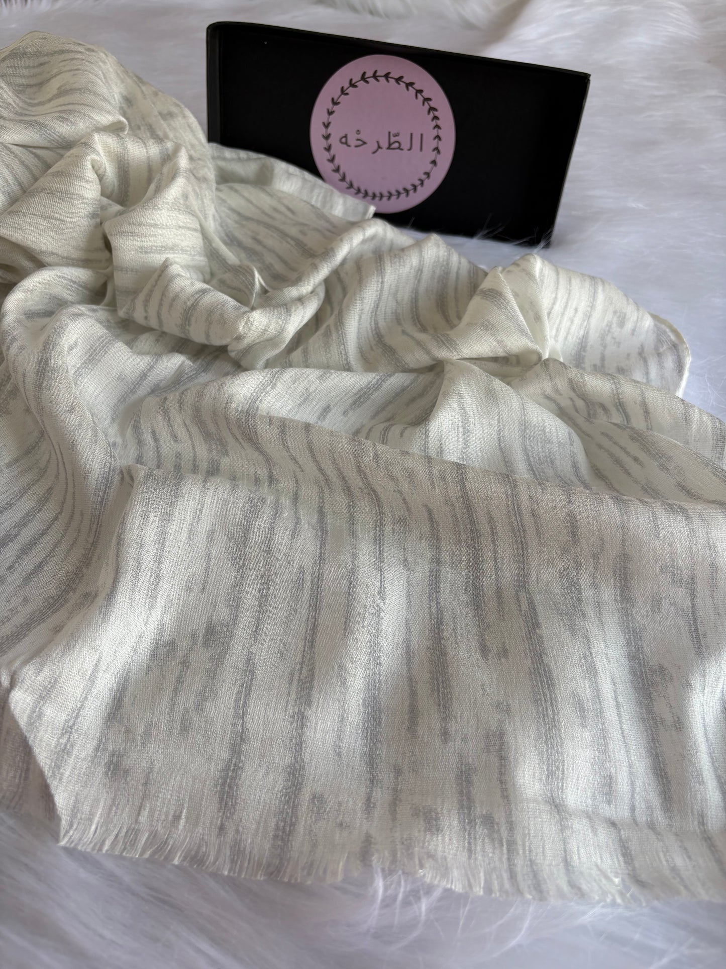 Premium linen cotton (Off white striped)