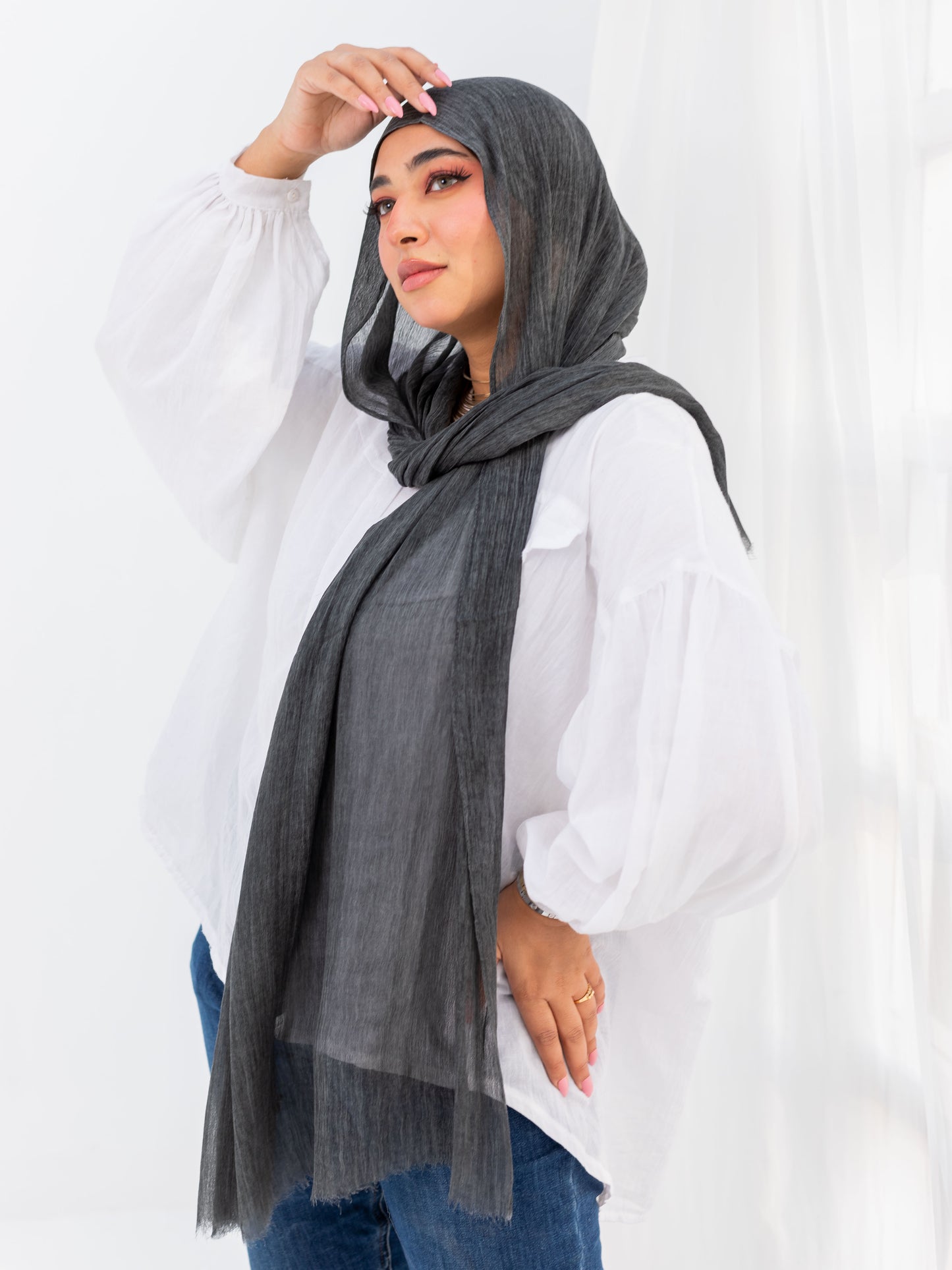 Ruffled Linen Hijab ( Dark grey)