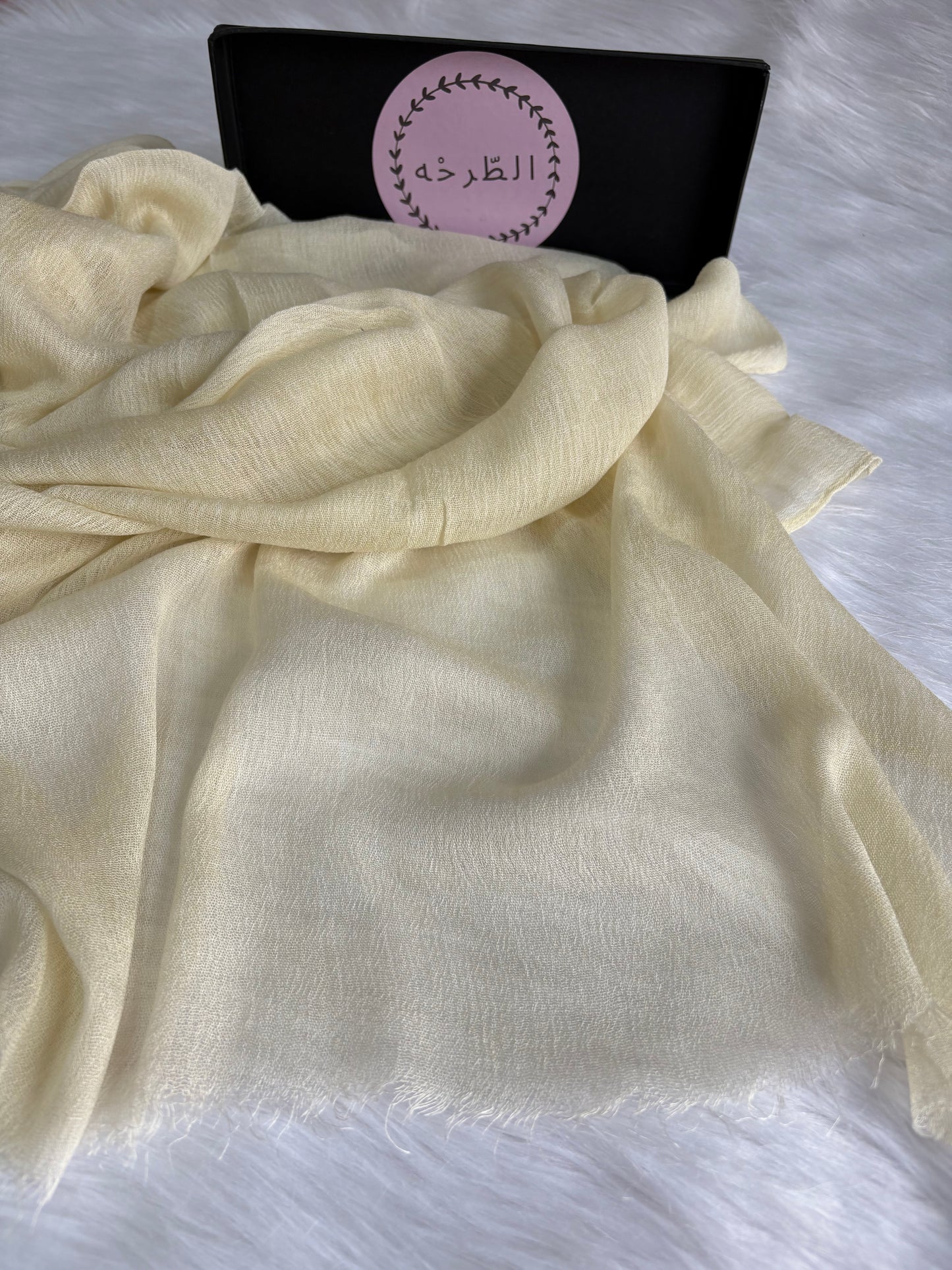 Ruffled Linen Hijab ( Creamy)