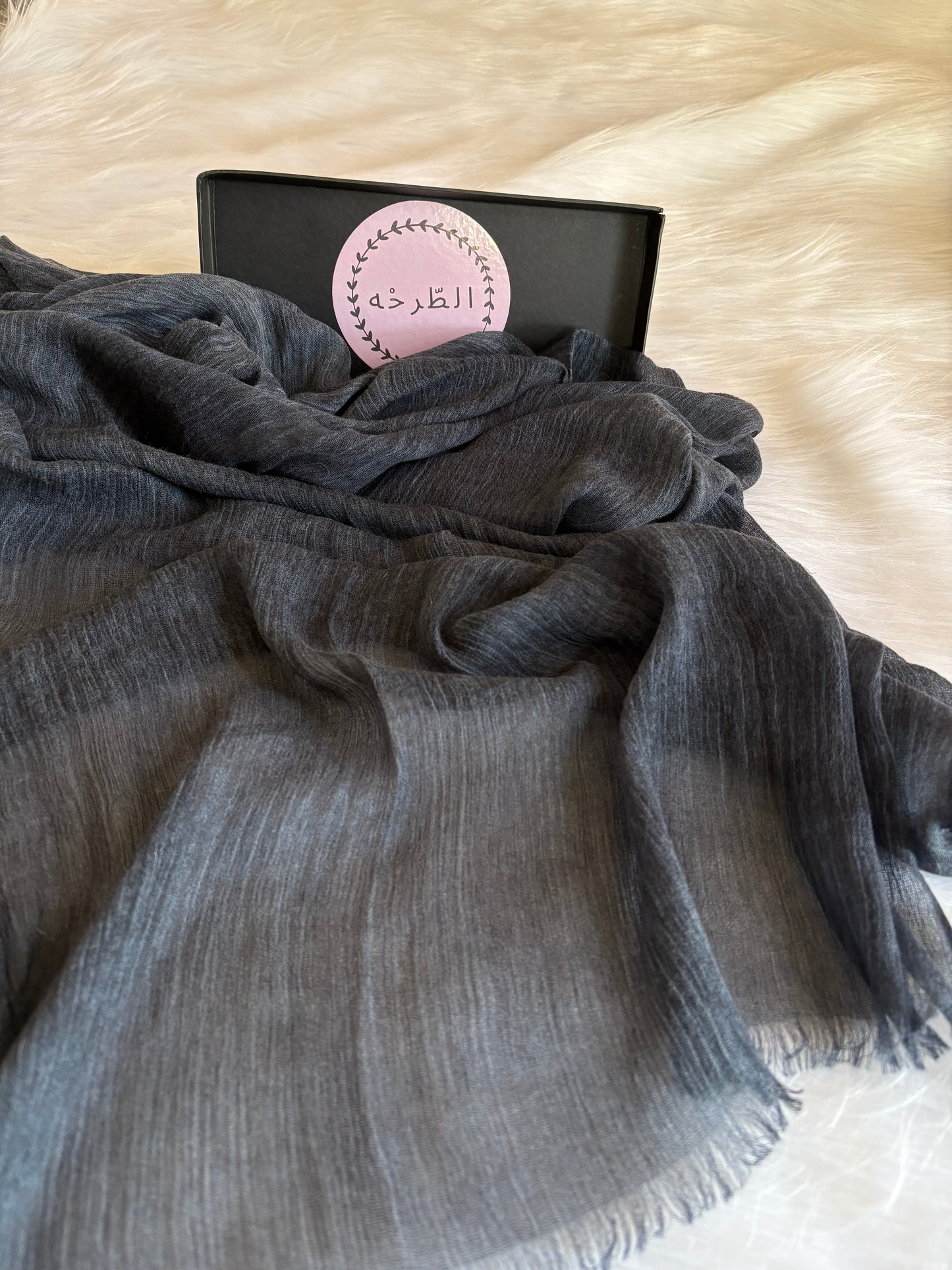 Ruffled Linen Hijab ( Navy )