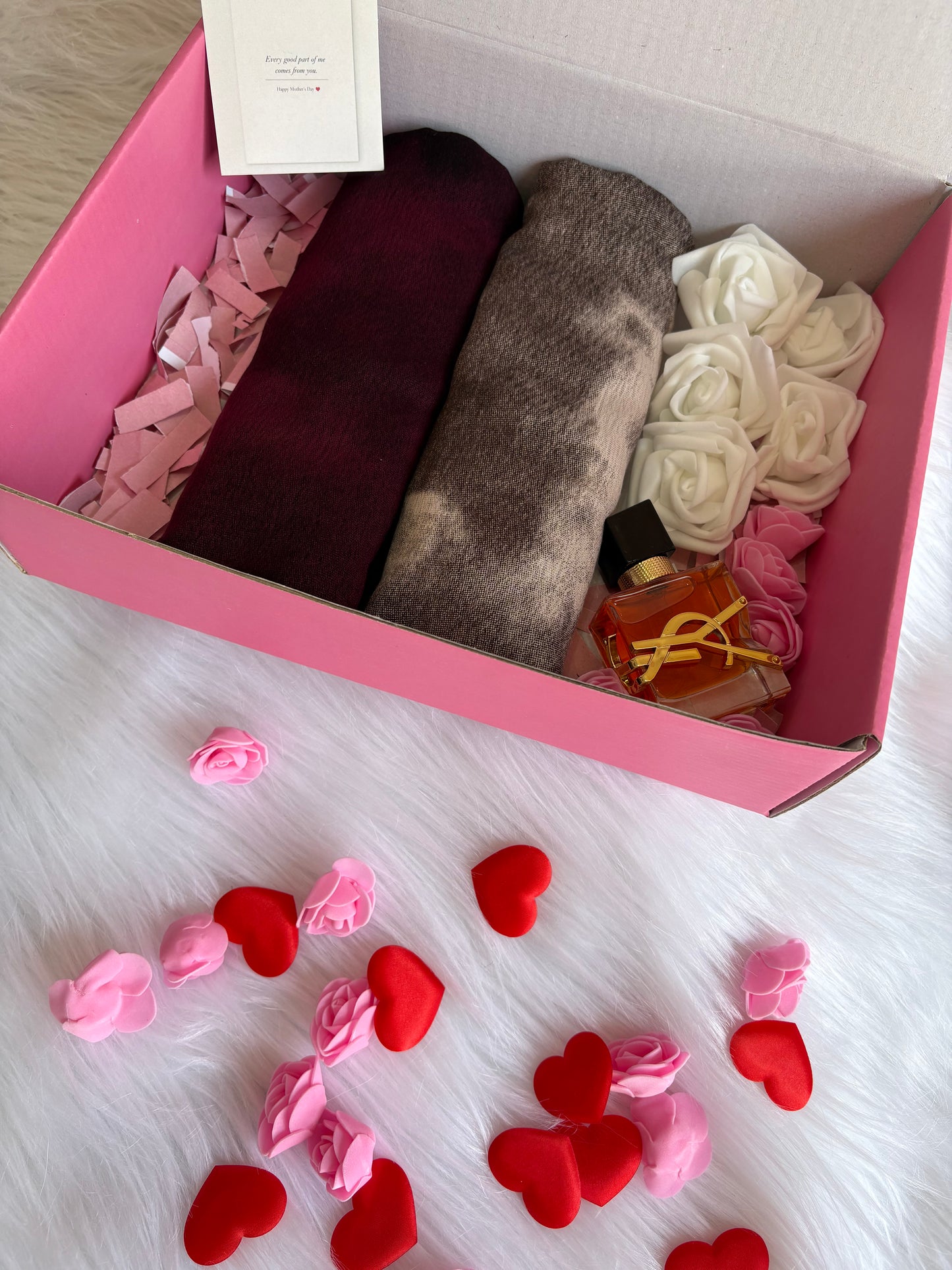Mother's Day Gift (Garnished Scarves Box)