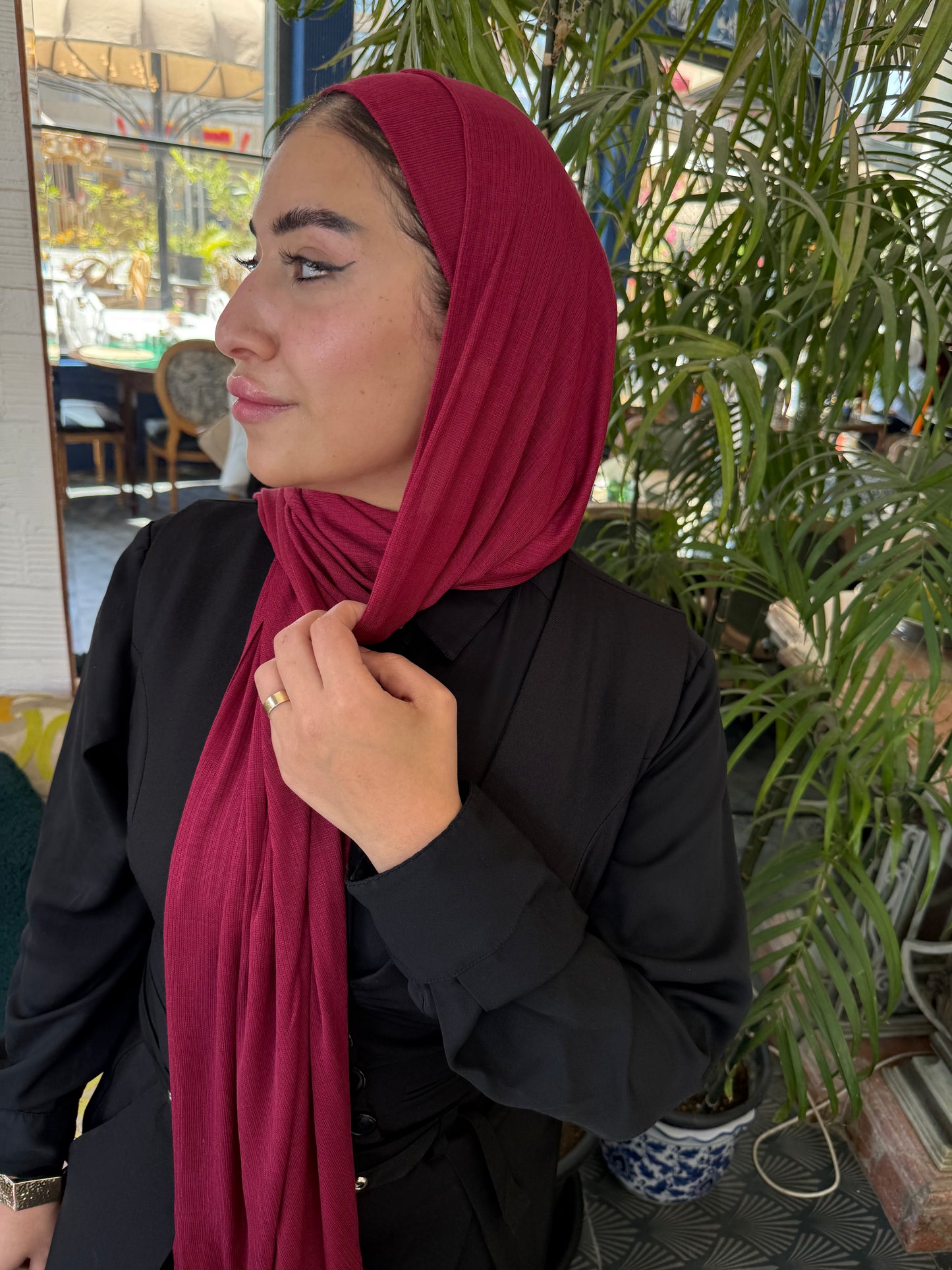 Elegant Kuwaiti Scarf With Bandana ( Burgandy )