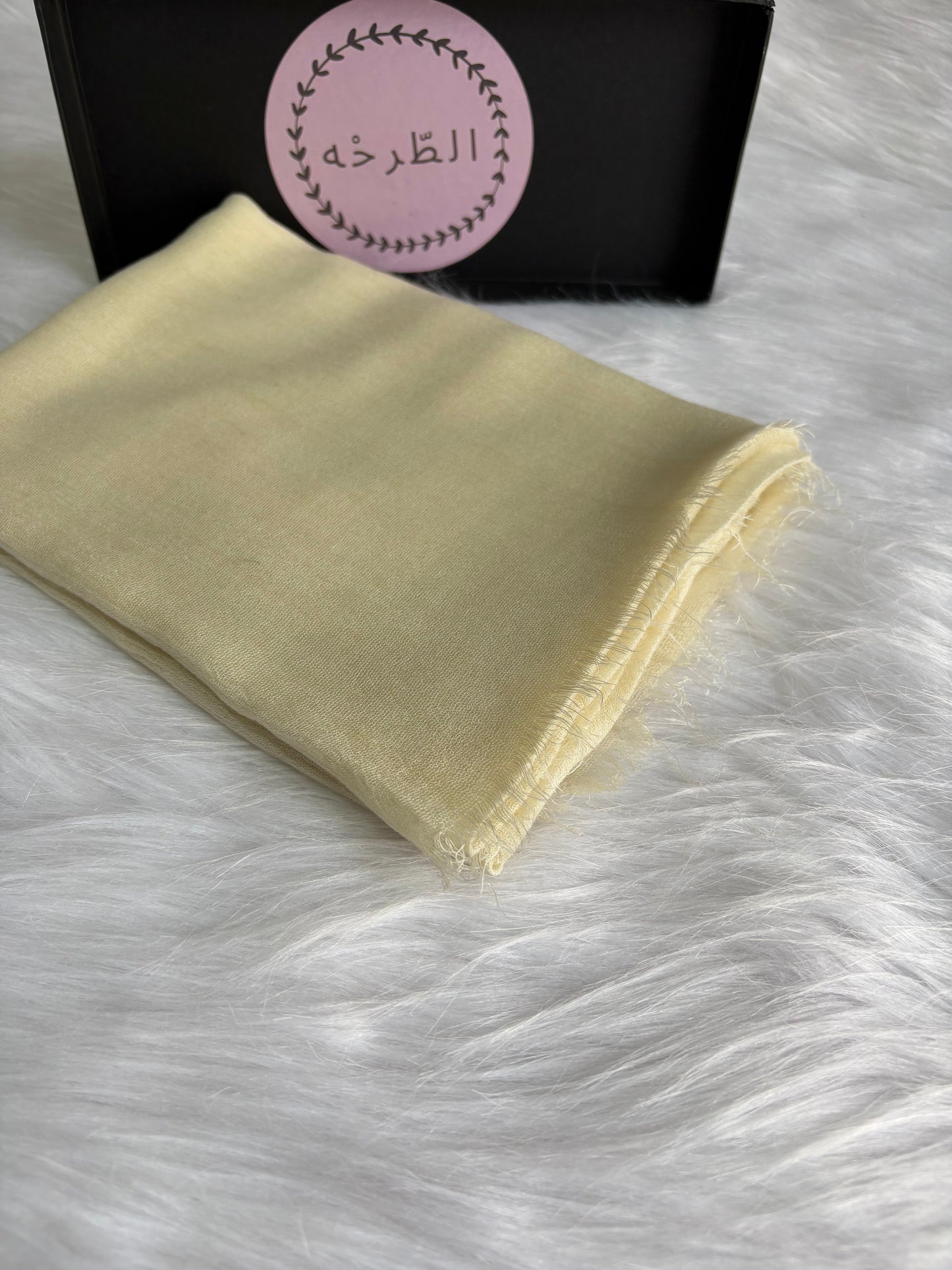 Ruffled Linen Hijab ( Creamy)