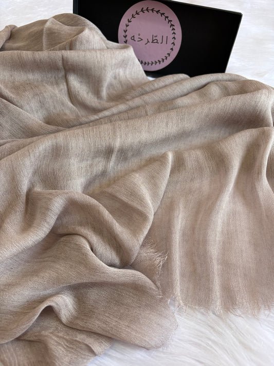 Ruffled Linen Hijab ( greige)