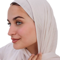 Elegant Kuwaiti Scarf With Bandana