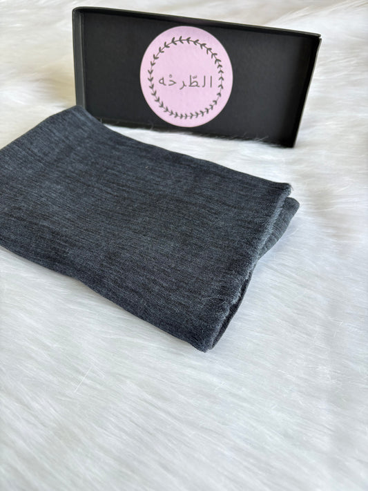 Ruffled Linen Hijab ( Navy )